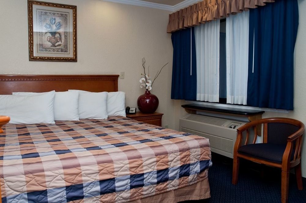 Bayhill Inn San Bruno Room photo