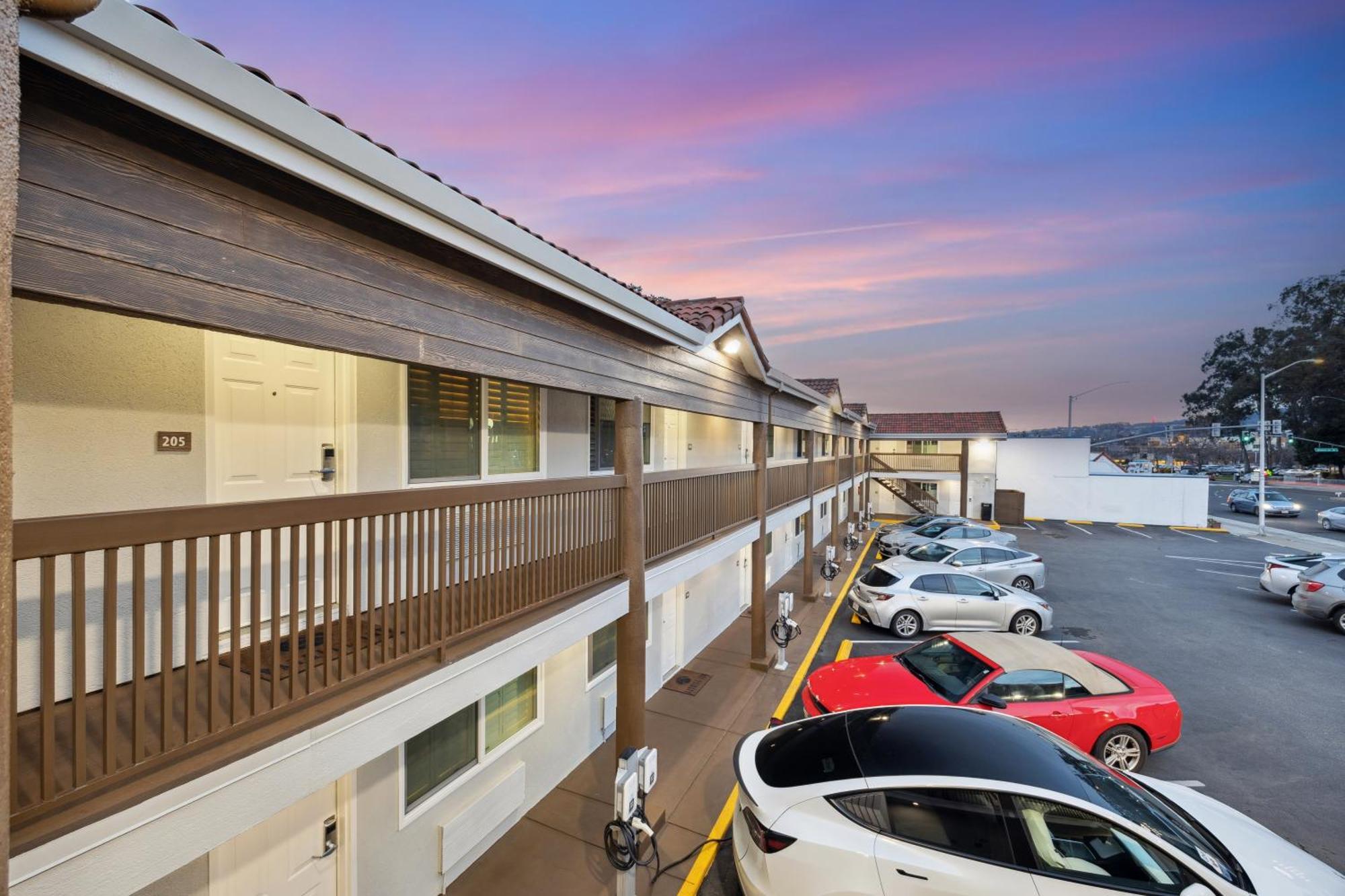 Bayhill Inn San Bruno Exterior photo